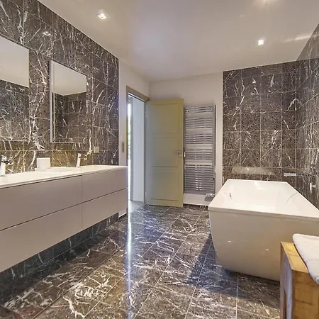 Frgk Luxury Lord Brougham, Croix-des-gardes Heated Pool & Ultra-fast Wi-fi *
