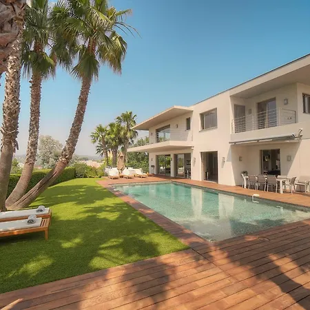 Frgk Luxury Lord Brougham, Croix-des-gardes Heated Pool & Ultra-fast Wi-fi Villa
