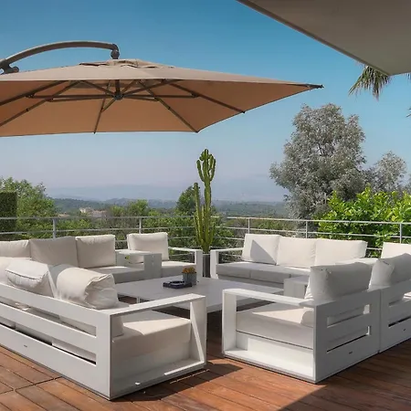Villa Frgk Luxury Lord Brougham, Croix-des-gardes Heated Pool & Ultra-fast Wi-fi *