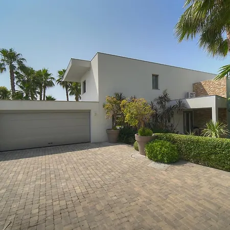 Frgk Luxury Lord Brougham, Croix-des-gardes Heated Pool & Ultra-fast Wi-fi Villa Cannes